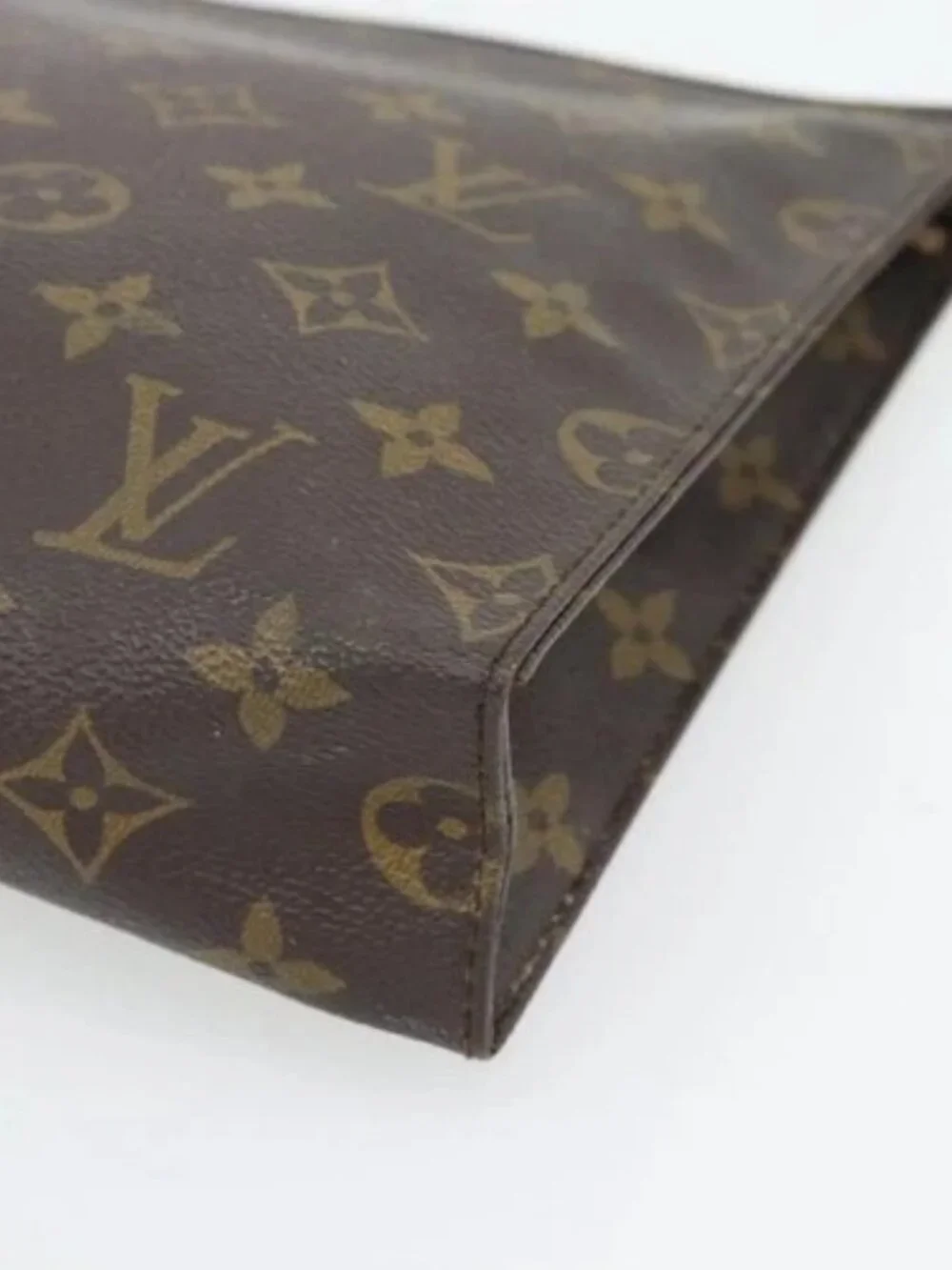 LOUIS VUITTON Monogram Poche Toilette 26 Pouch M47542 LV Auth 180910